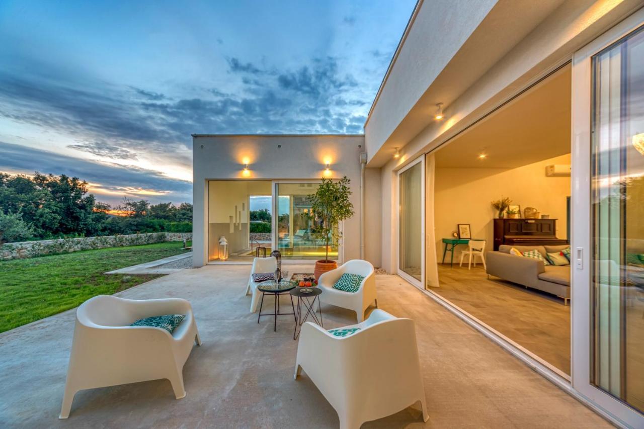 Villa Vela Muline - 8 Plus 2 Guests - Heated Pool Ugljan Exterior foto